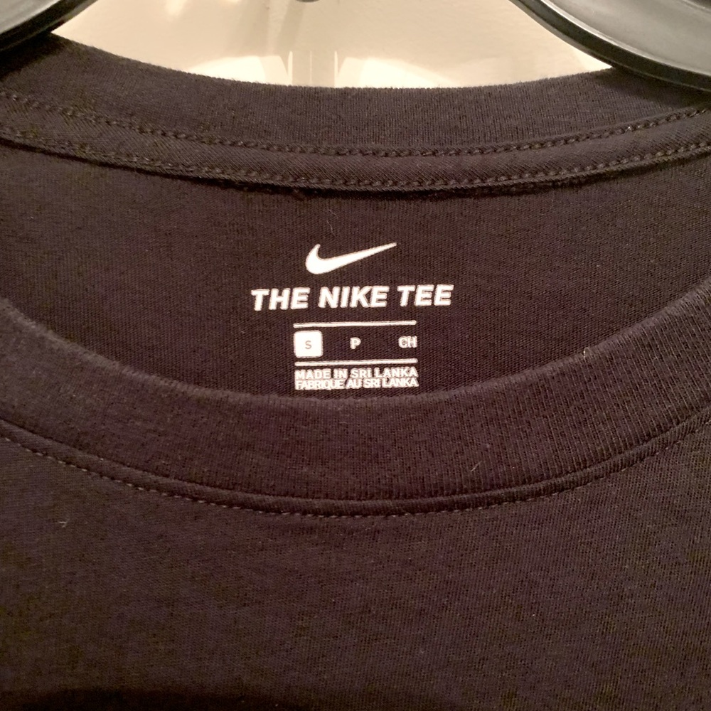 🔥SALE🔥NIKE⭐️VARSITY CREW LONG SLEEVE ATHLETIC TEE⭐️EXCELLENT CONDITION! - Picture 3 of 8